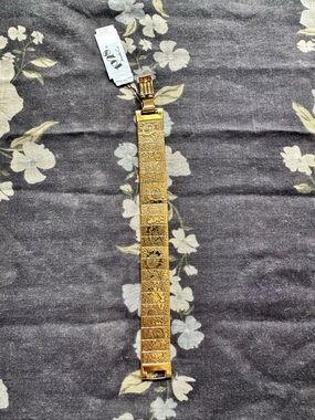 NWT: Vintage (from 1980-1990s) 1928 brand Gold-Tone Etched Floral Panel Bracelet